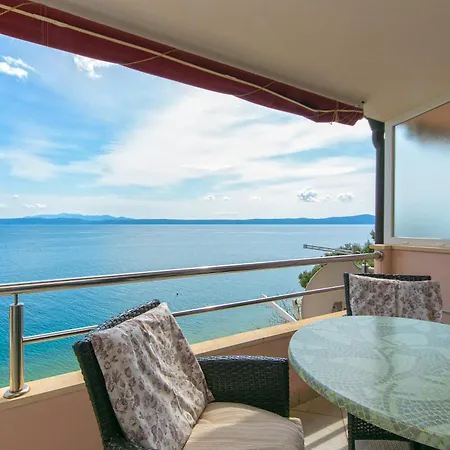 3 Διαμέρισμα *