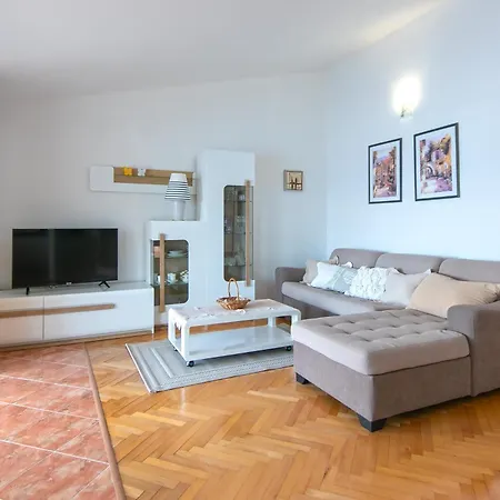 Apartman 3 Podgora